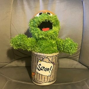 Oscar the Grouch 2004 Gund Plush 11inches tall